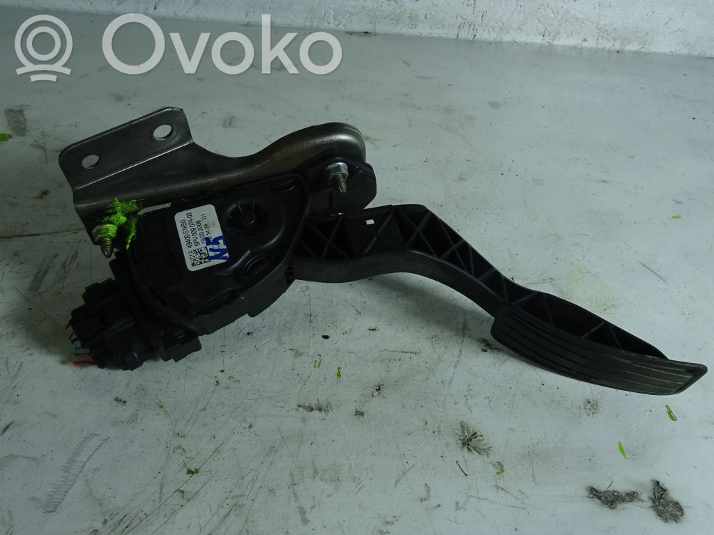 Suzuki Swift I Accelerator throttle pedal 