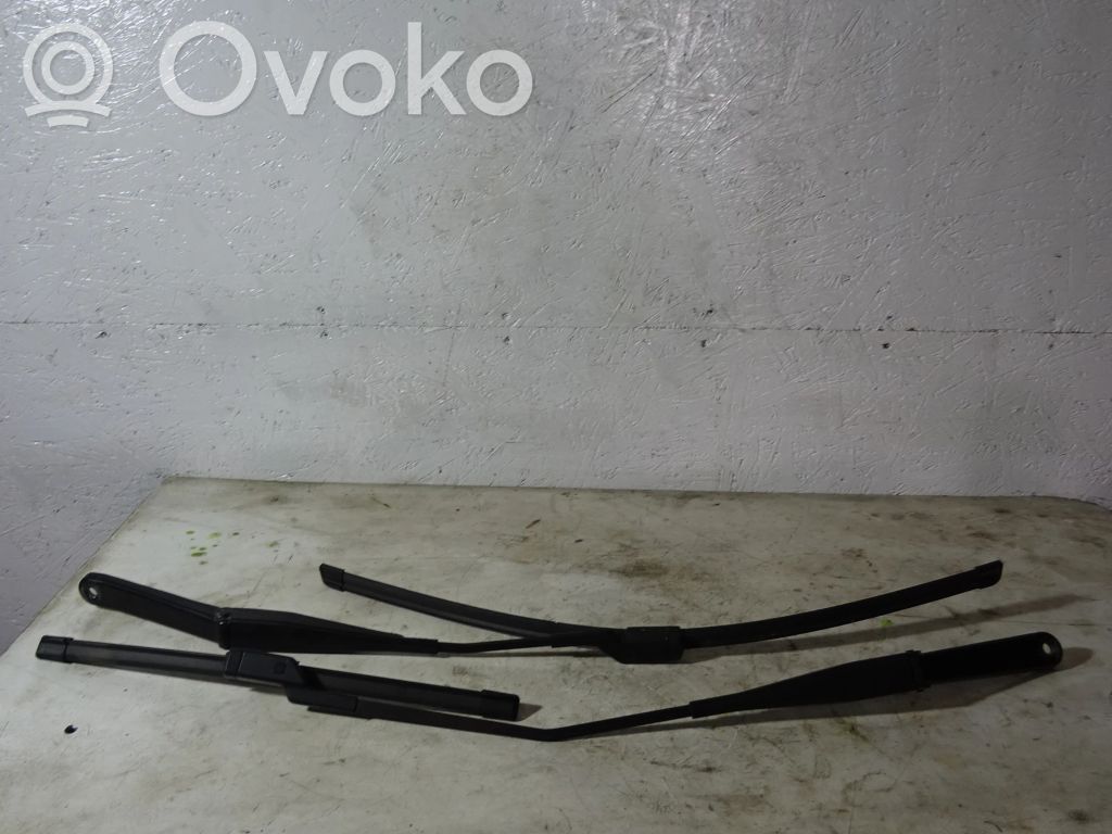 Ford Fiesta Wischerarm vorne 