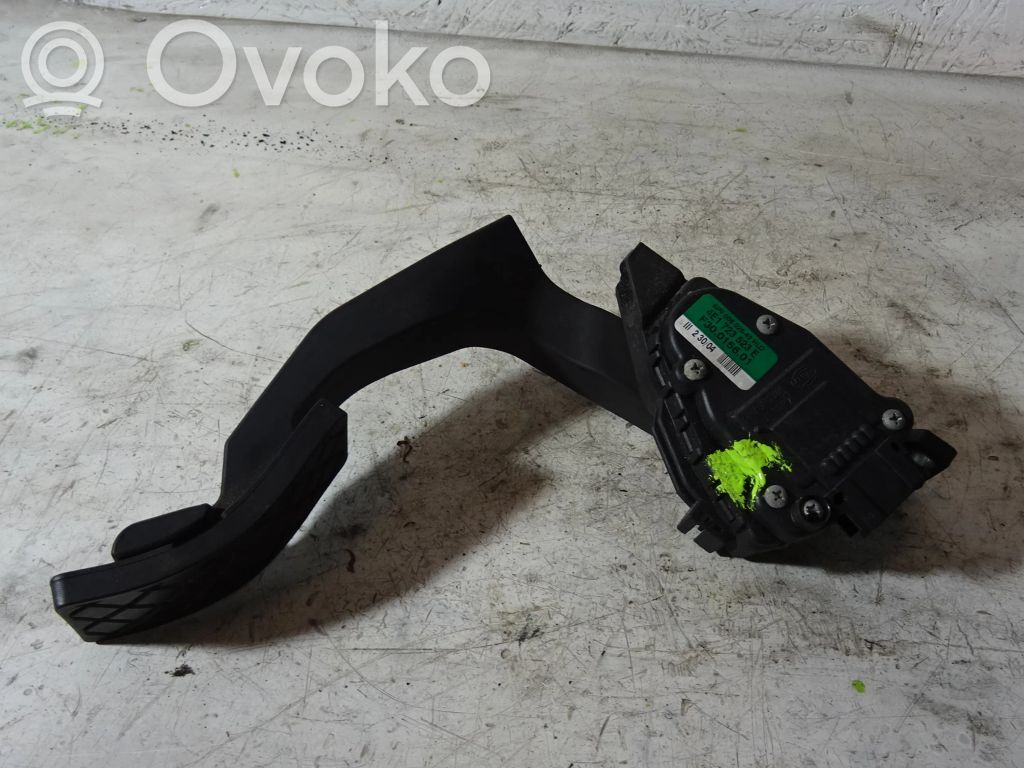 Audi A8 S8 D3 4E Accelerator throttle pedal 
