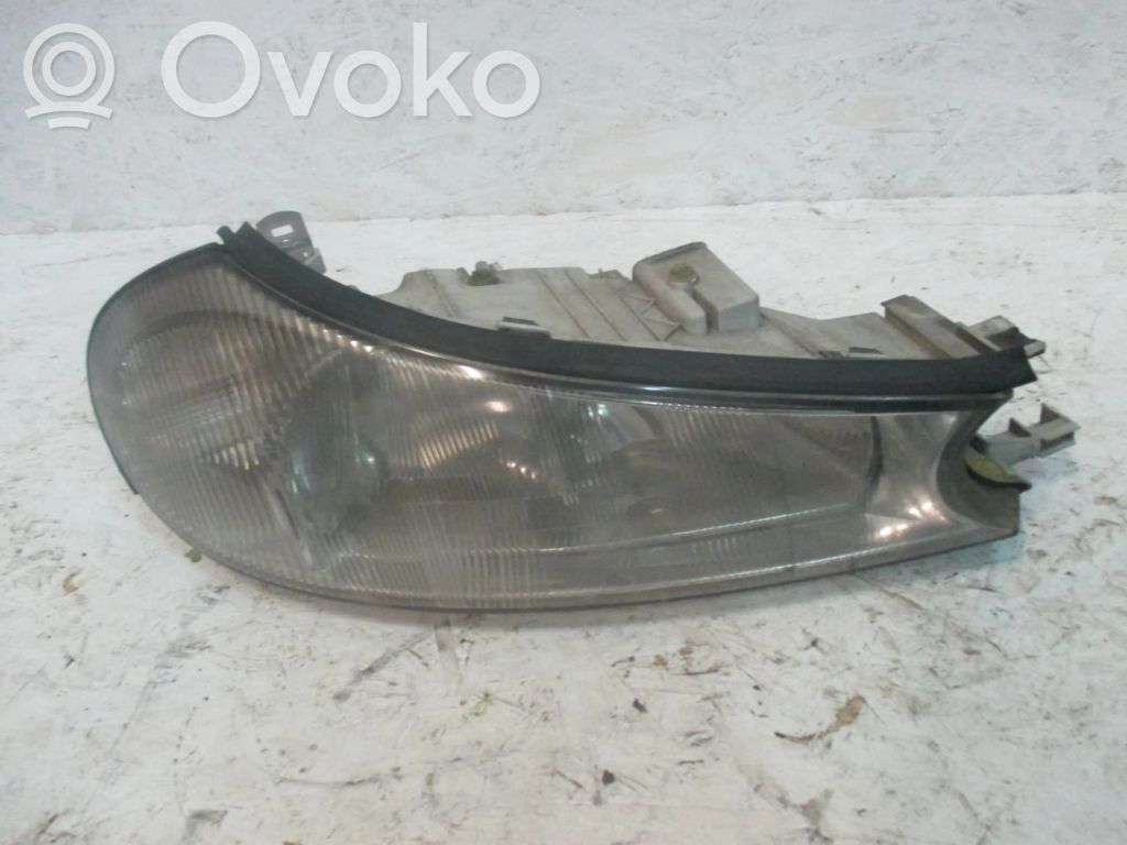 Ford Mondeo MK II Scheinwerfer 