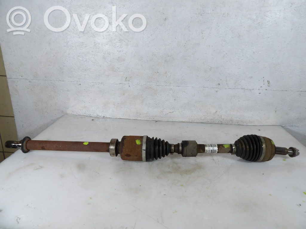 Etuvetoakseli   391001102R,391001102R