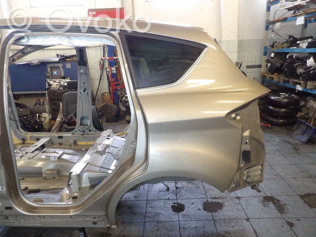 Panel lateral trasero