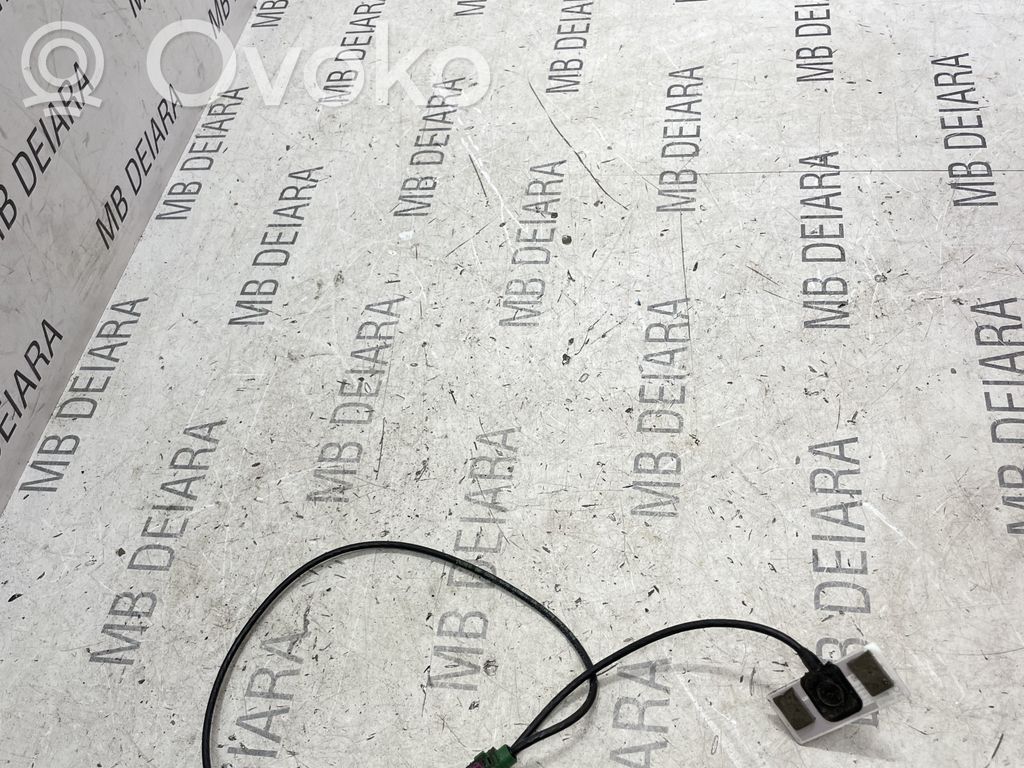Bluetooth-antenni   106239300B