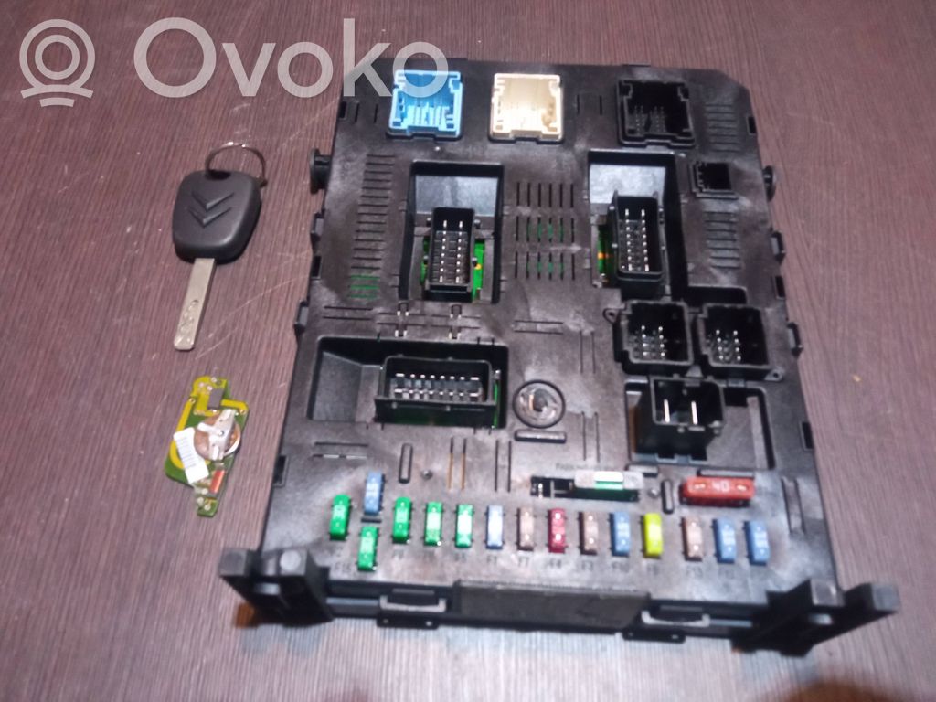 Citroen C4 I Módulo de confort/conveniencia 