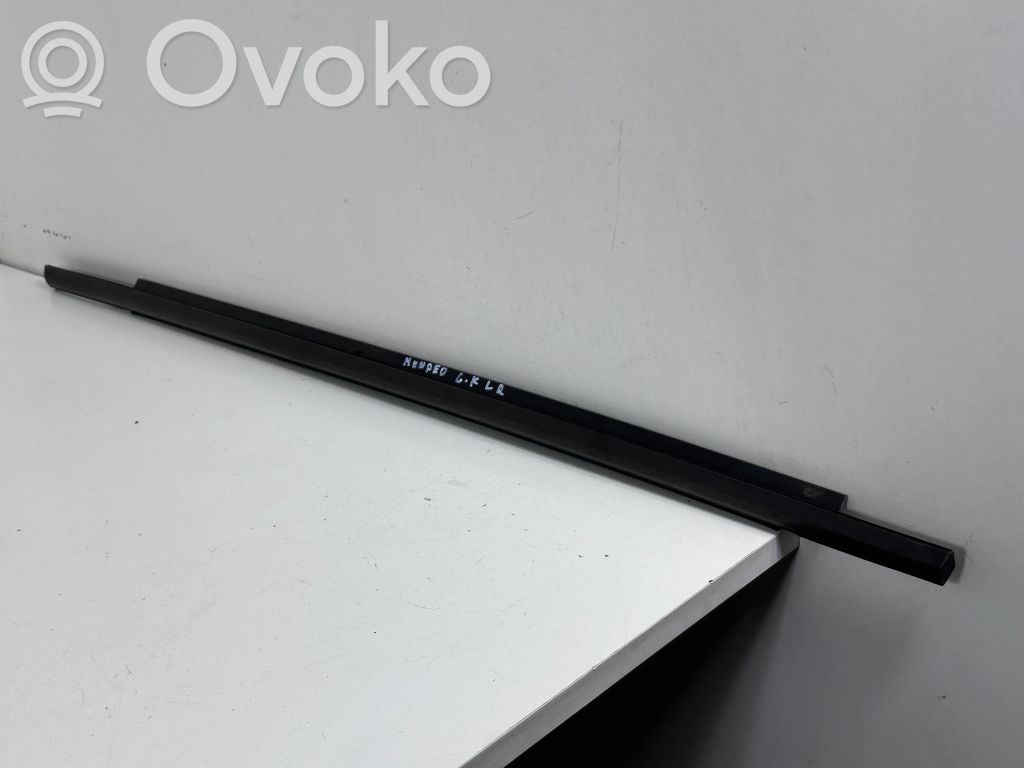 Ford Mondeo MK V Ornament geam ușă spate 