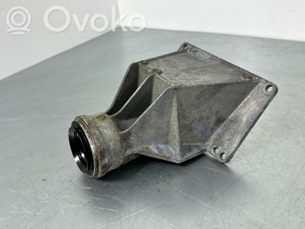 BMW 5 F10 F11 Driveshaft support bearing bracket 