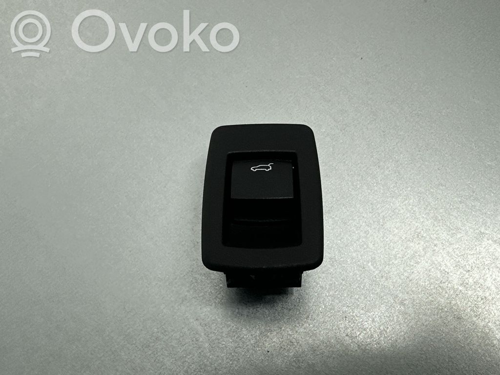 BMW X1 F48 F49 Tailgate opening switch 