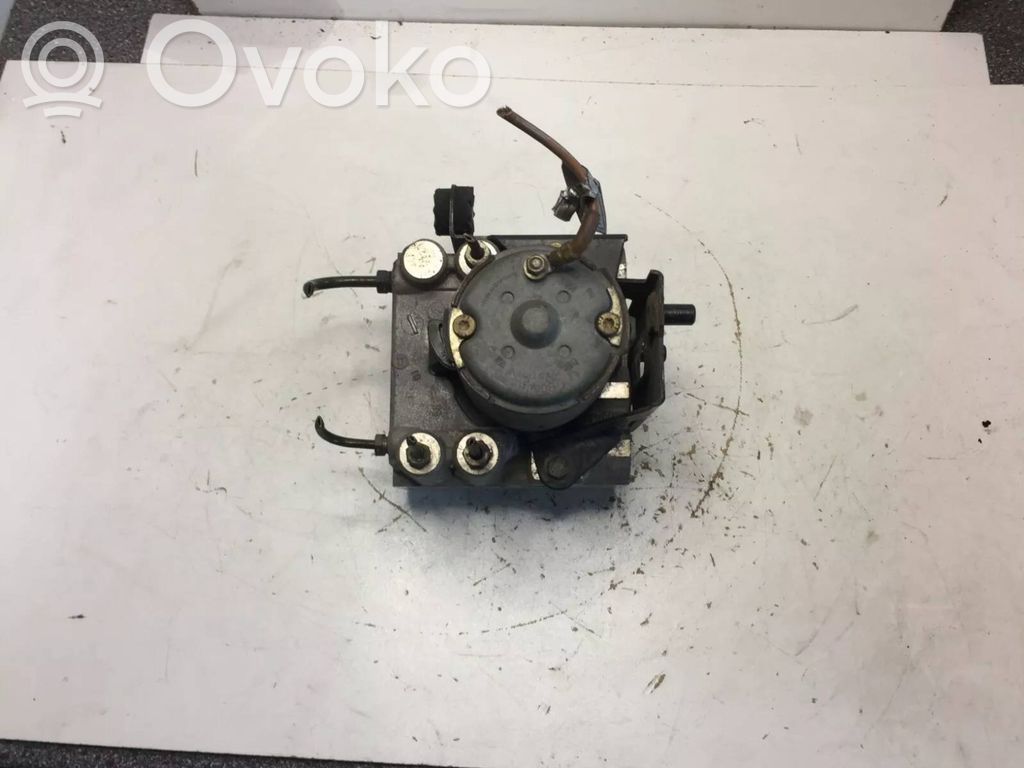 BMW 7 E38 ABS Pump 