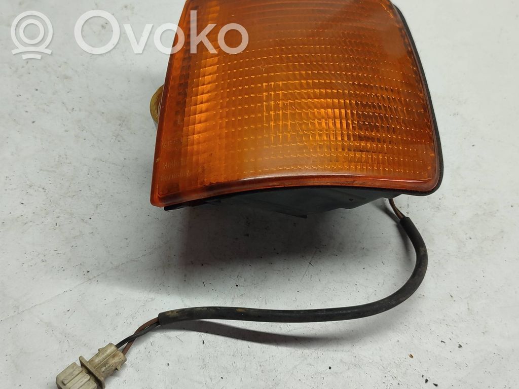 Volkswagen PASSAT B3 Front indicator light 
