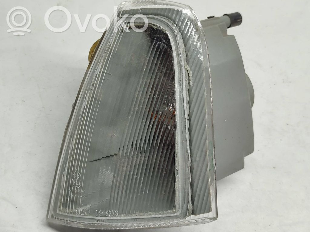 Opel Omega A Front indicator light 