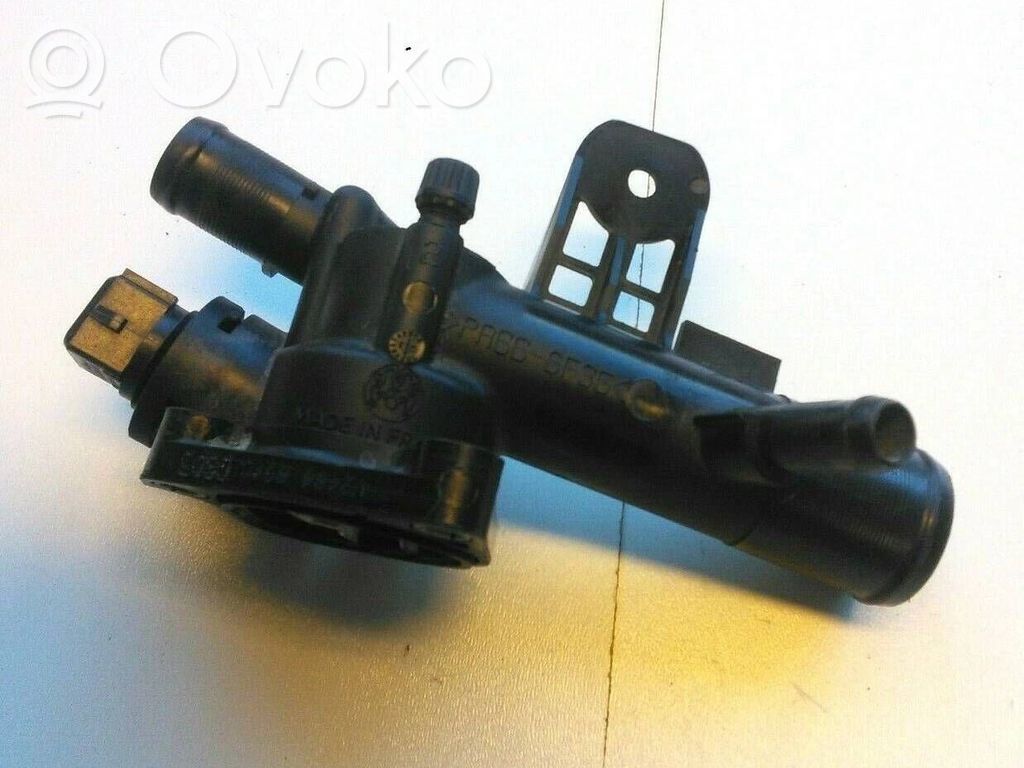 Renault Kangoo I Termostaatin kotelo 