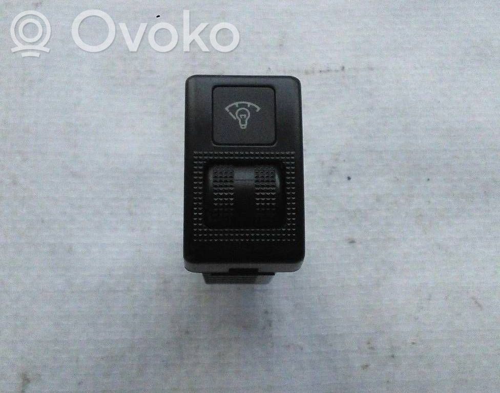 Panel lighting control switch   8L09