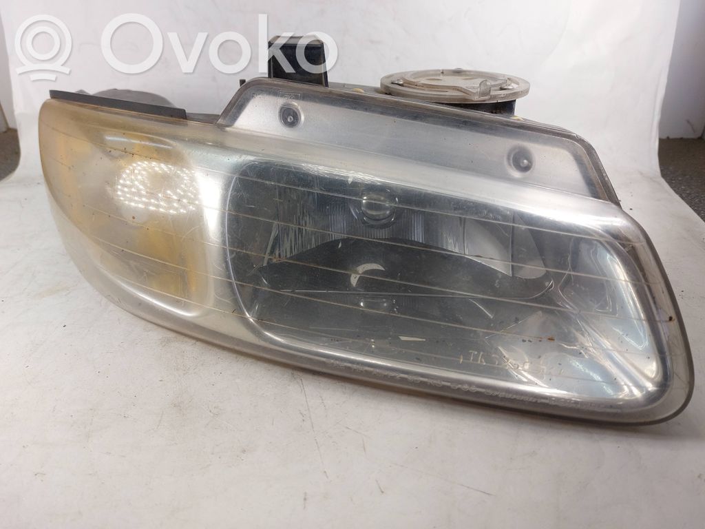 Chrysler Voyager Scheinwerfer 