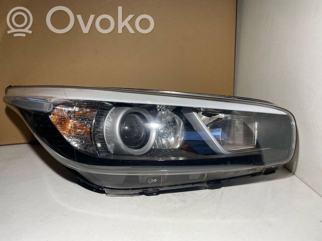 KIA Ceed Headlight/headlamp 