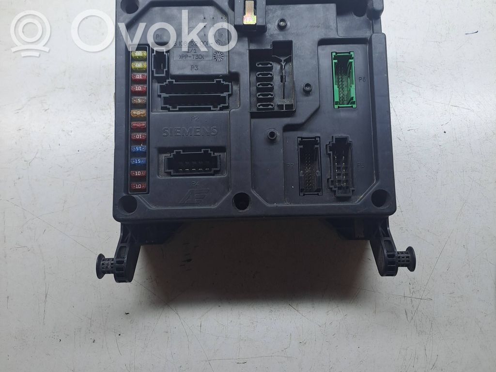 Блок предохранителей   S120042300A,7M3962258AD,626500452,2M2114B205CA