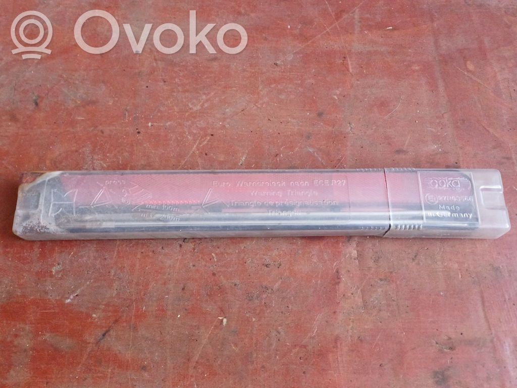 Varoituskolmio   27R03566