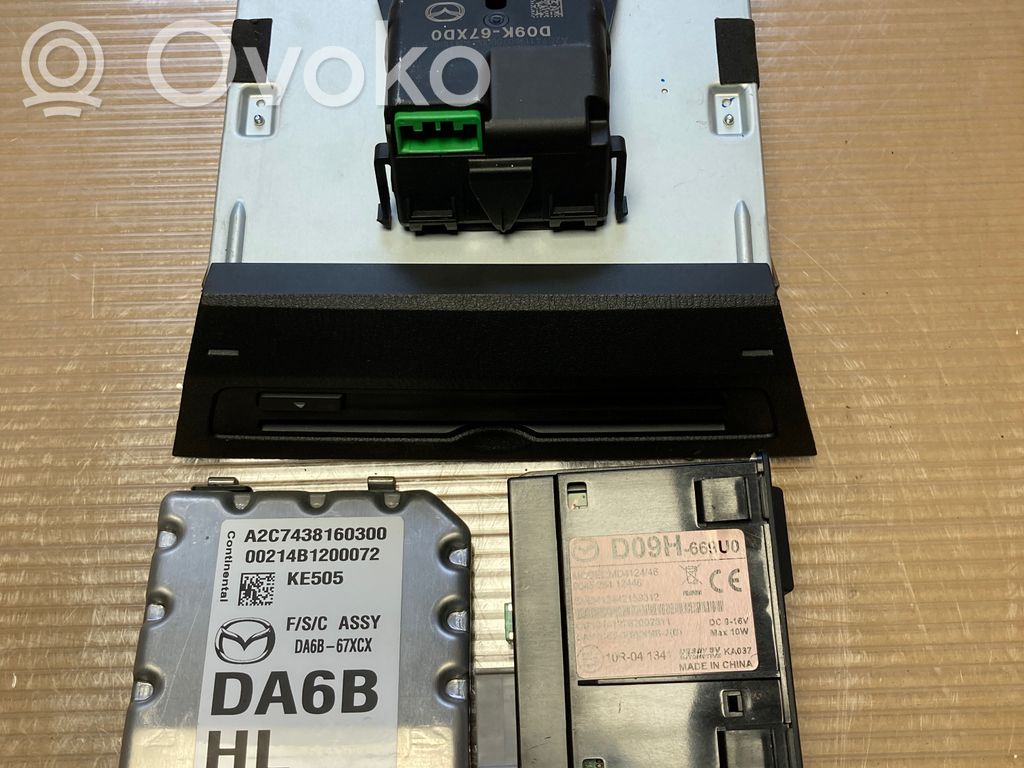 Mazda 2 Navigation unit CD/DVD player 
