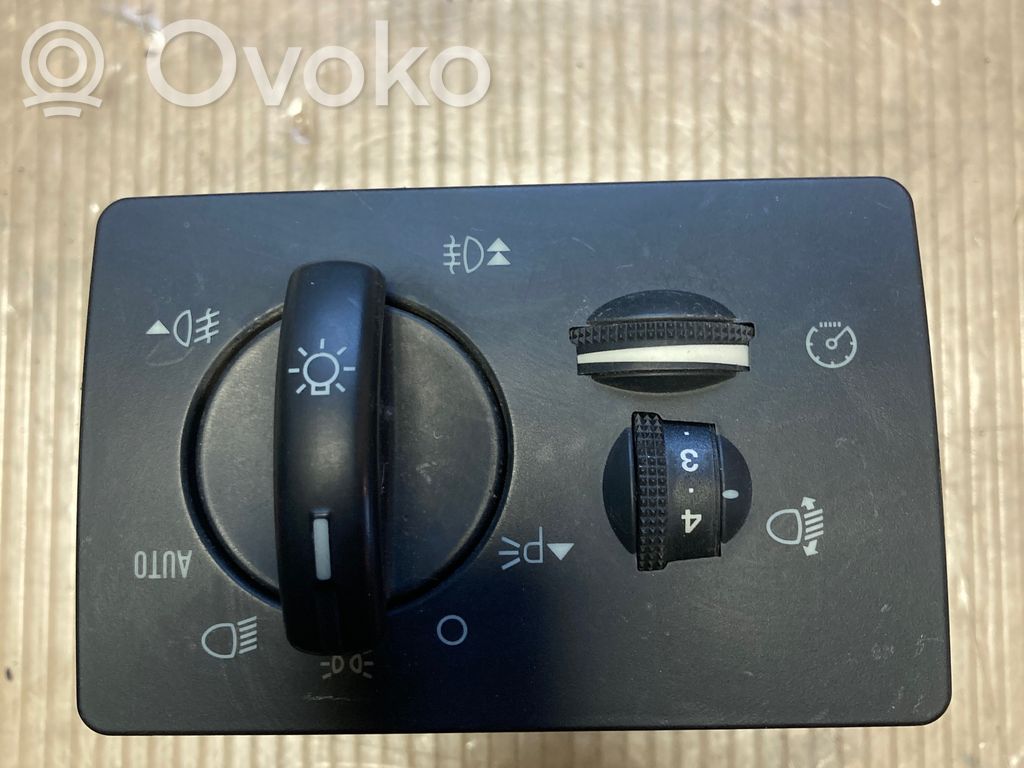 Ford Kuga I Light switch 