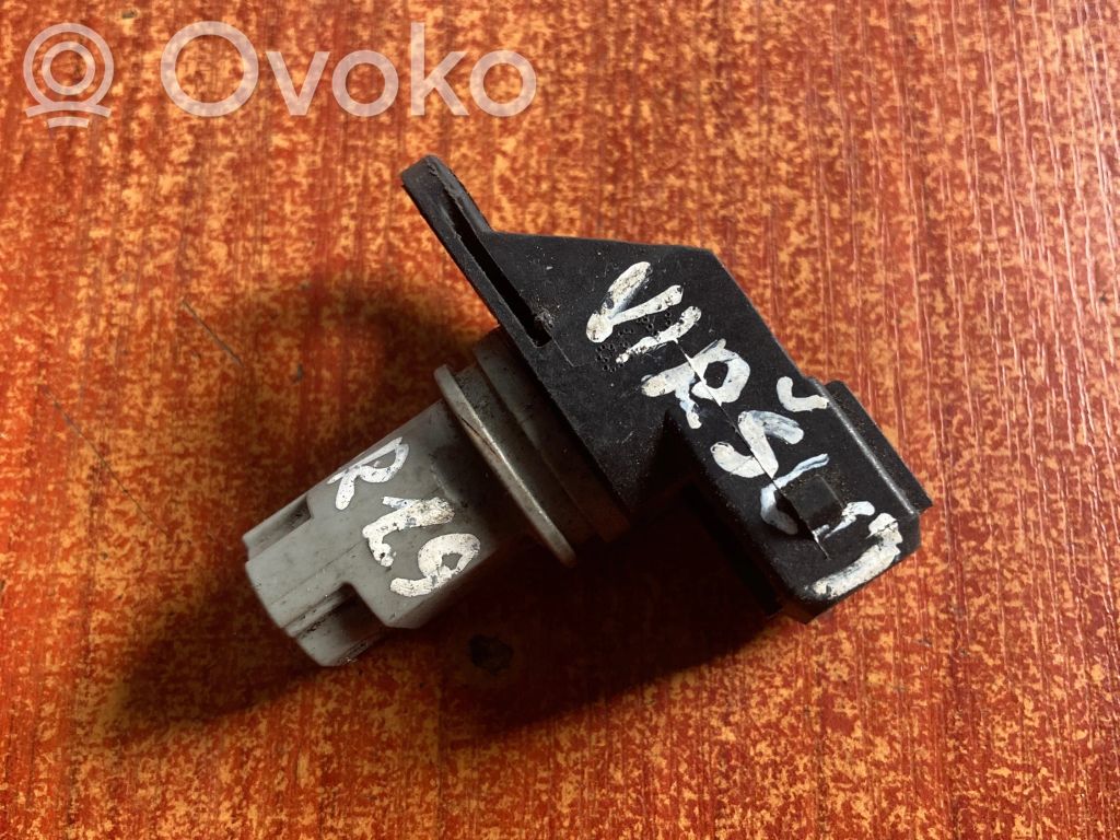 Suzuki Grand Vitara II Camshaft position sensor 