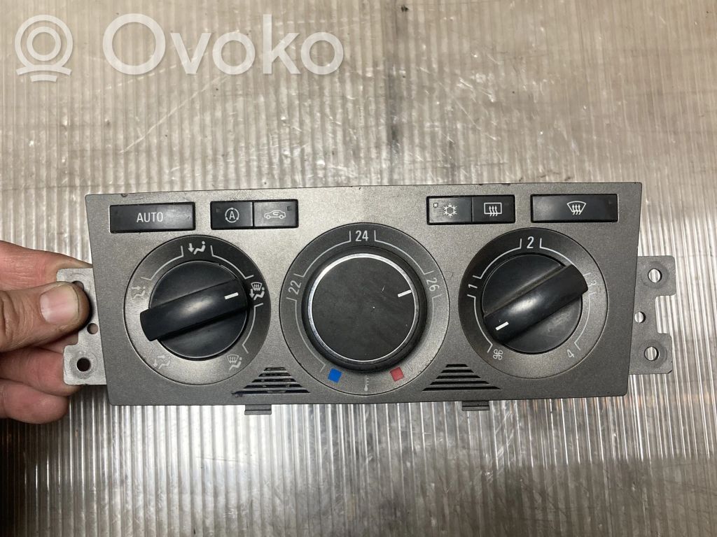 Opel Antara Climate control unit 