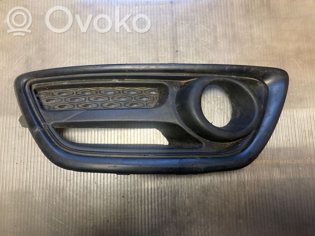 Renault Captur Etusumuvalon ritilä 