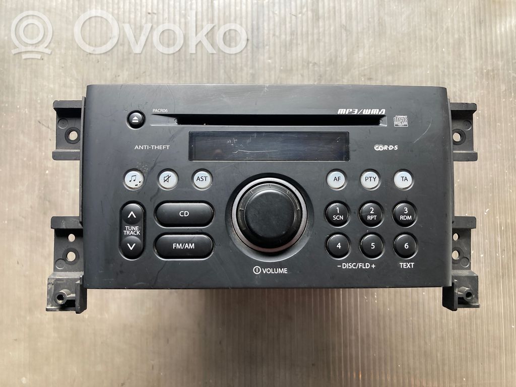 Suzuki Grand Vitara II Panel / Radioodtwarzacz CD/DVD/GPS 