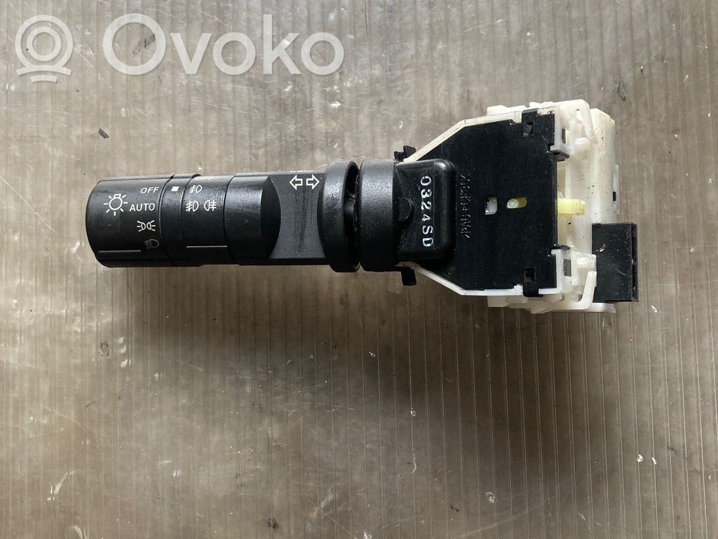 Nissan Qashqai Indicator stalk 