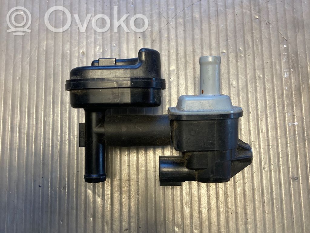Mazda 2 Válvula de vacío 