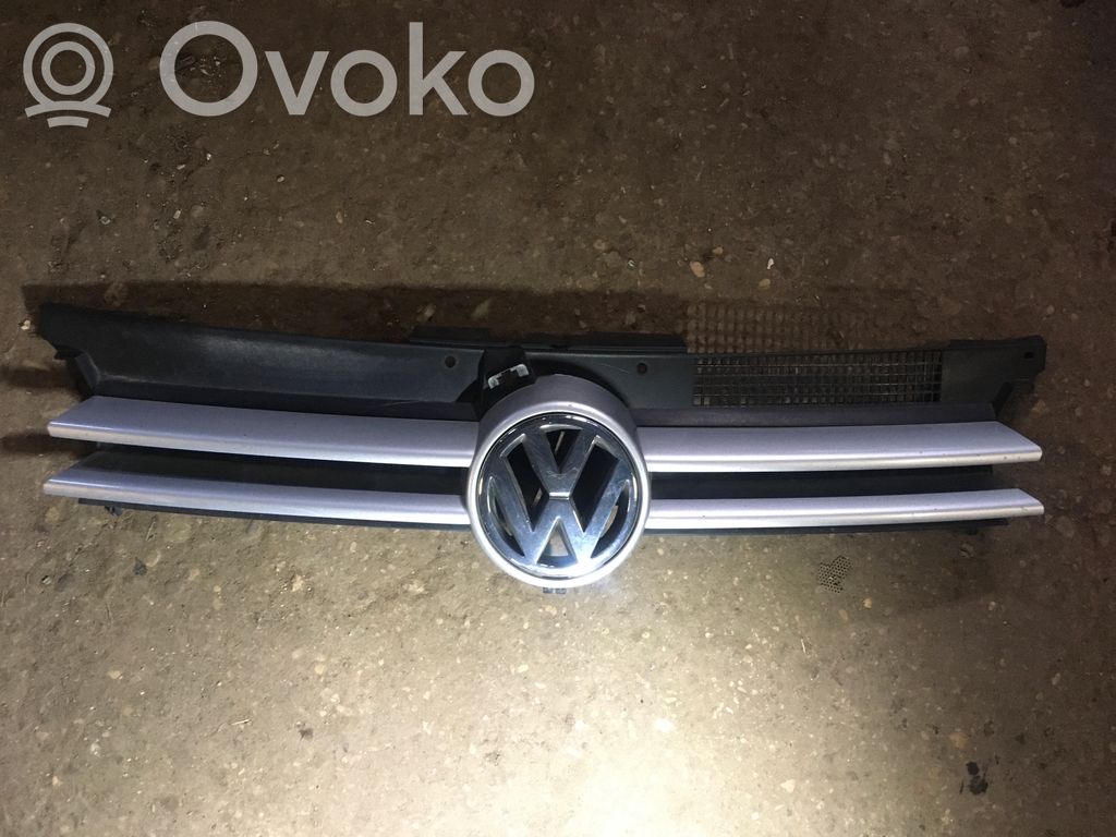 Volkswagen Golf IV Oberes Gitter vorne 