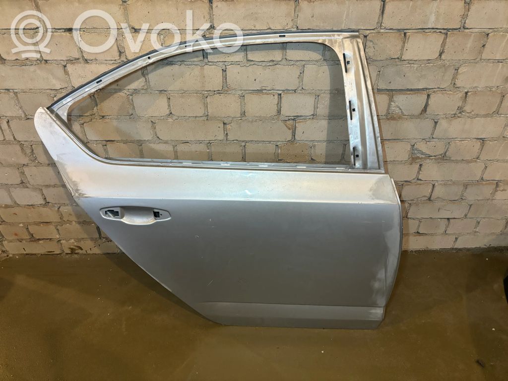 Skoda Octavia Mk3 (5E) Puerta trasera 