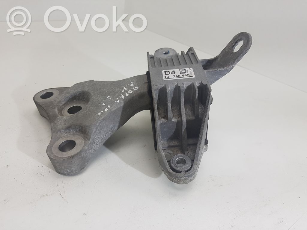 Opel Astra J Engine mount bracket 