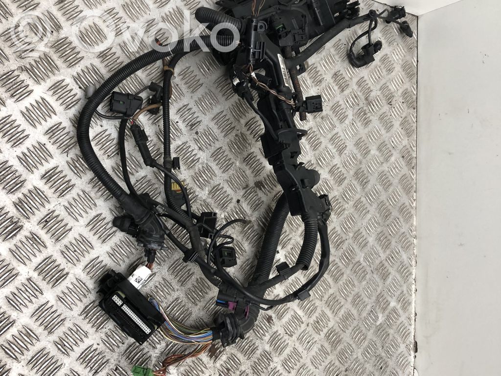 BMW 1 F20 F21 Wiązka przewodów silnika 