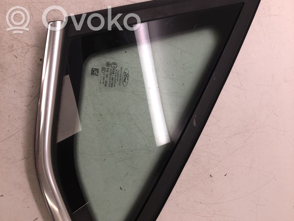 Ford Focus Rear side window 