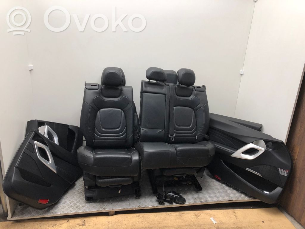 Interior set