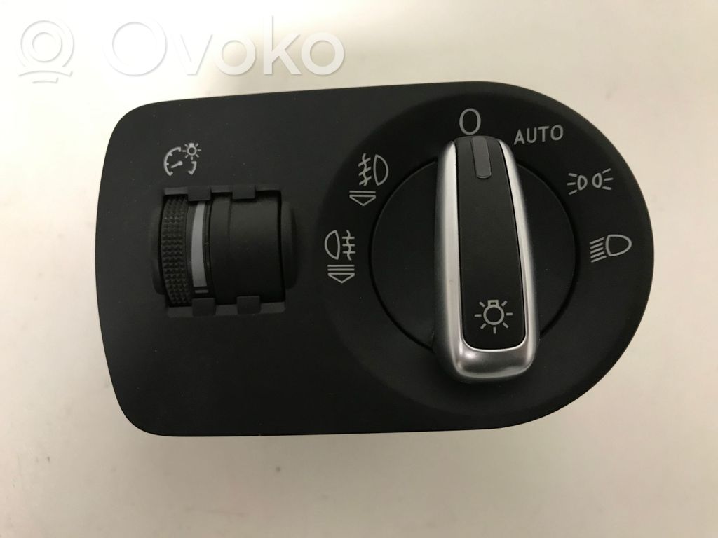 Audi Q3 8U Light switch 