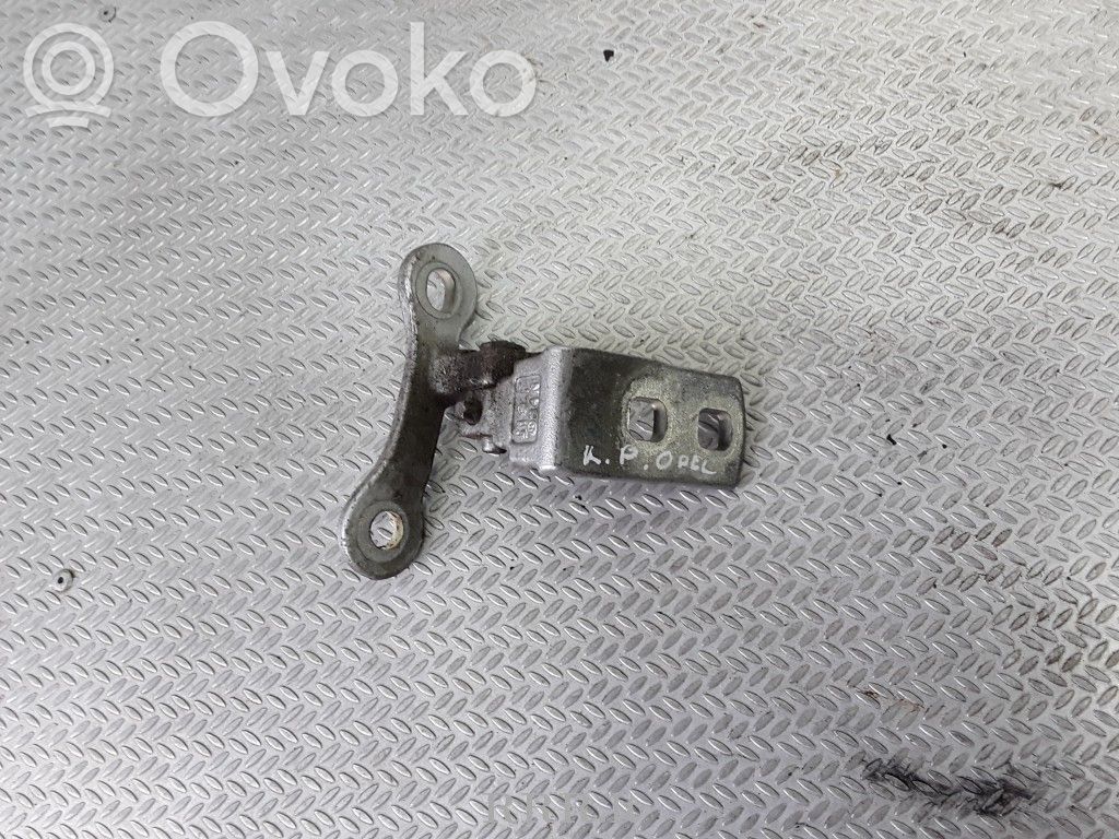 Priekšpusē apakšējā vira (eņģe)