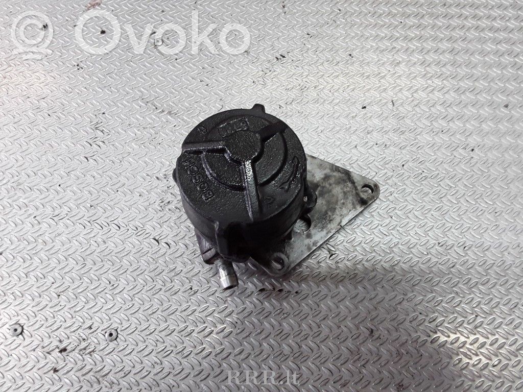 Vacuum pump