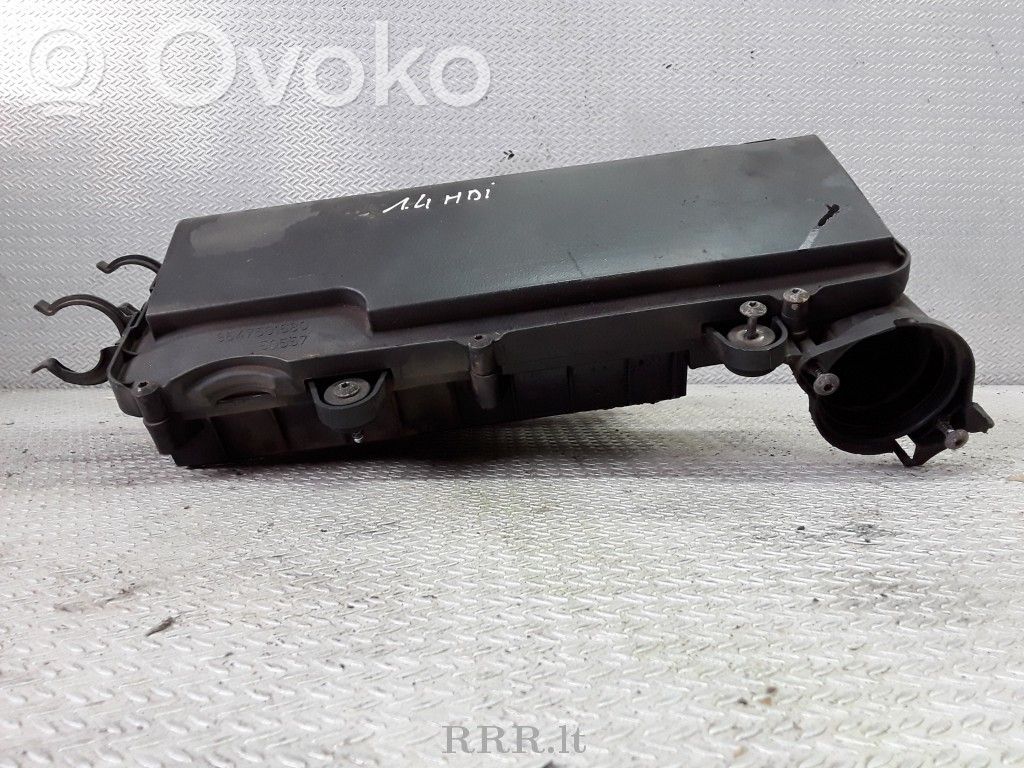 Ford Fiesta Air filter box 