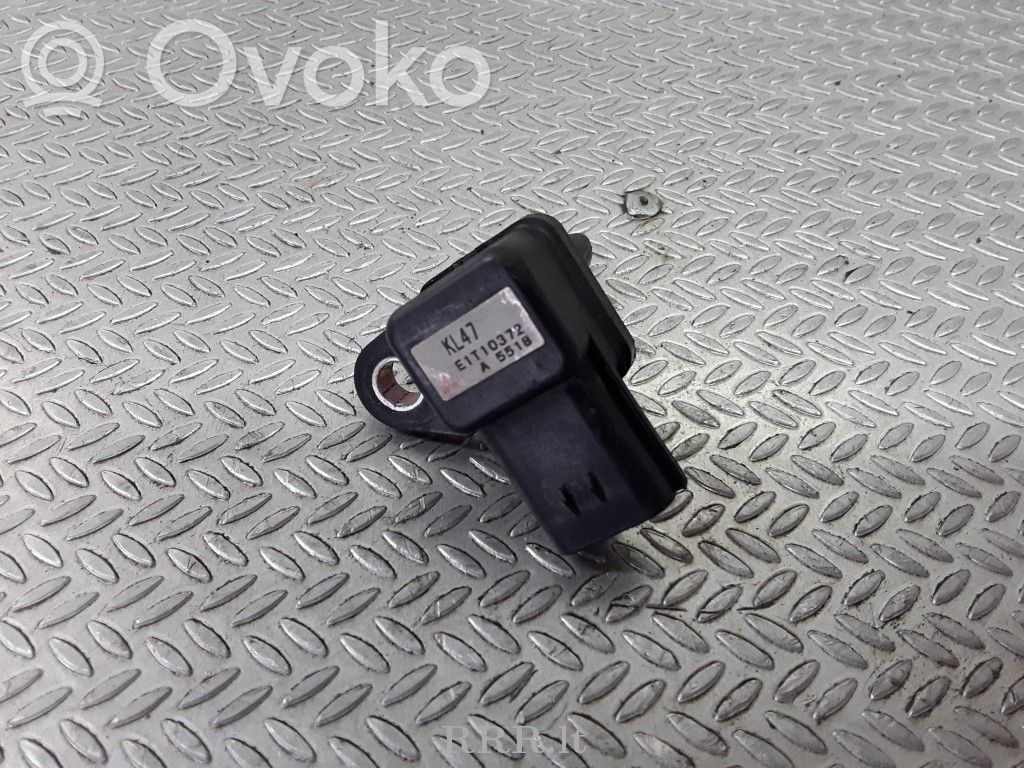 Air pressure sensor   E1T10372