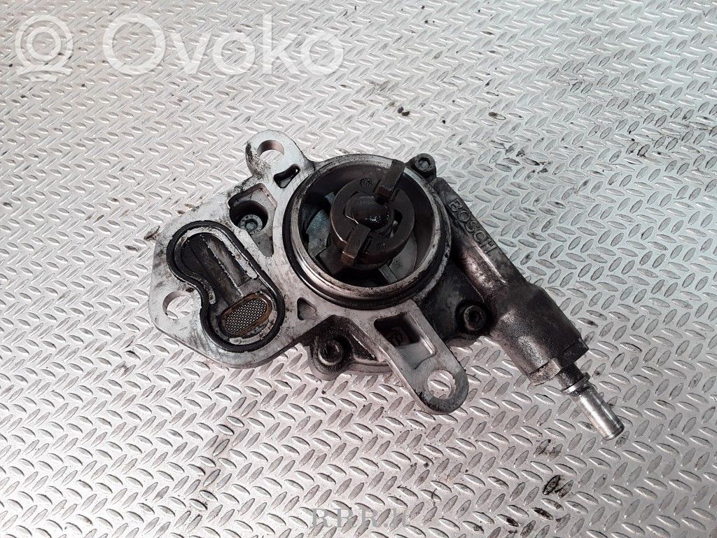 Vacuum pump
