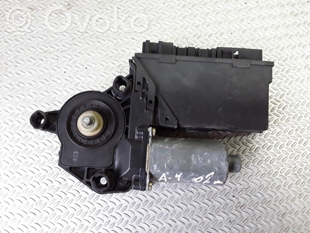 Audi A4 S4 B6 8E 8H Silniczek podnoszenia szyby drzwi tylnych 