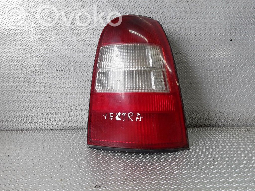 Rear/tail lights   90585003