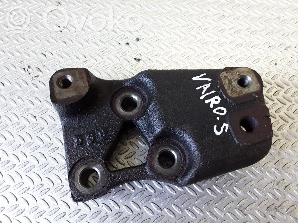 Support de pompe de direction assistée