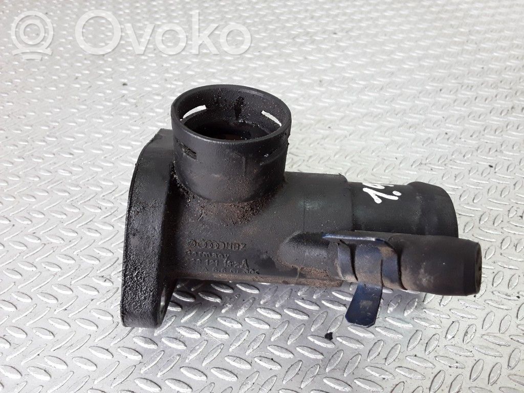 Volkswagen Golf III Engine coolant pipe/hose 