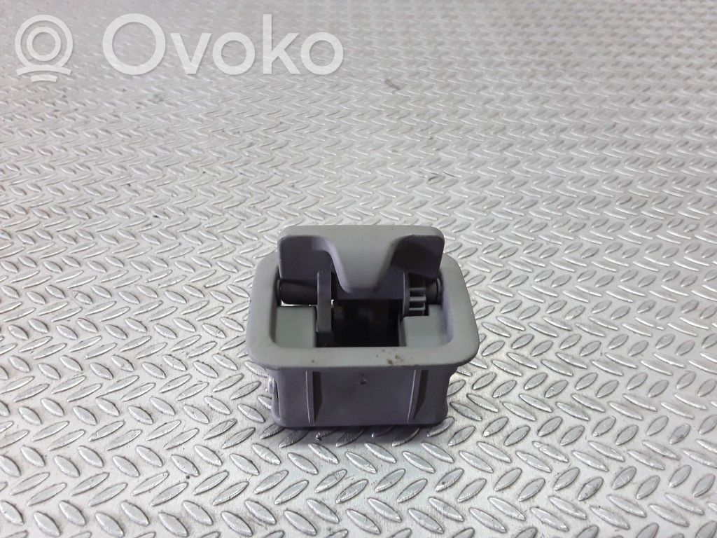 Audi A8 S8 D2 4D Support, fixation pour filet à bagages 