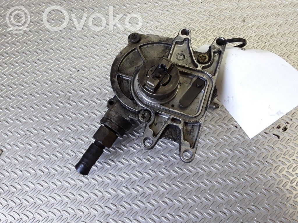 Opel Vectra B Bomba de vacío 