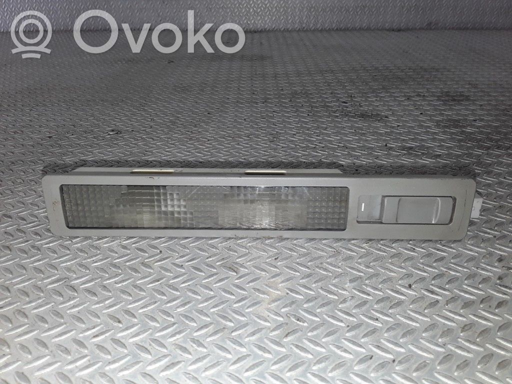 Audi A8 S8 D2 4D Luz del asiento trasero 