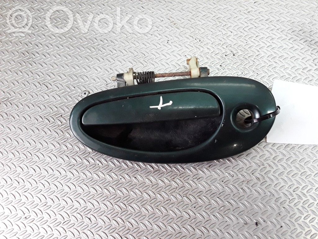 Manecilla externa puerta delantera   24737E