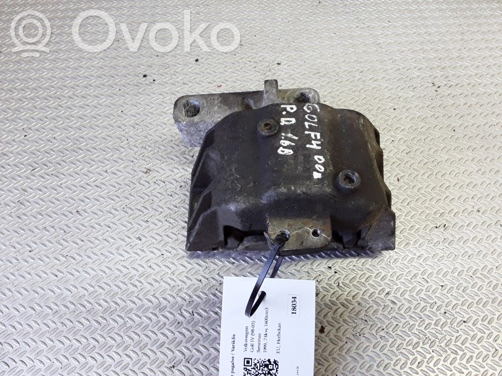 Volkswagen Golf IV Engine mount bracket 
