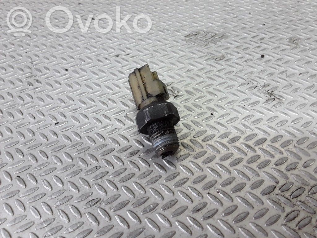 Oil pressure sensor